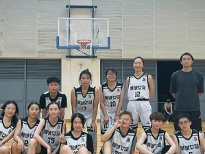 女生篮坛霸主！（多人防守，她无所畏惧）
