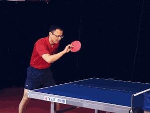 乒乓球正手拉球近台技巧（掌握拉球技巧，击败对手无往不利）