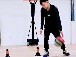 篮球防守脚步基本功训练计划（提升防守技巧的关键——篮球防守脚步基本功训练）