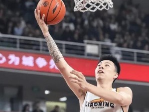 篮球中防守的重要性——掌握篮球比赛的关键（以篮球主打防守，哪个位置最重要？）