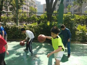 篮球滑步防守教学设计案例——提升防守技巧的有效方法（通过滑步防守技巧，提高篮球防守水平）