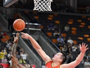 如何提升篮球防守员的对抗力量？（让你的对手无法突破，成为篮球场上的坚固堡垒！）
