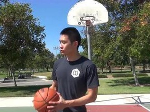 如何应对对手在篮球比赛中以静止不动的防守策略（突破、传球、空切，让防守变得无用）