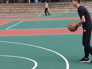 篮球侧步横移防守教学（提高防守效果的关键技巧和训练方法）