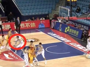 篮球技巧（以U8篮球为例，掌握以下关键技巧，轻松摆脱对手防守！）