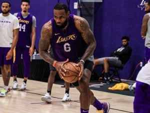 NBA小前锋排行榜（揭秘现役联盟小前锋中最出色的球员，谁将统治NBA？）