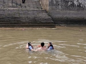 掌握游泳的技巧和方法（在河中游泳的安全指南）